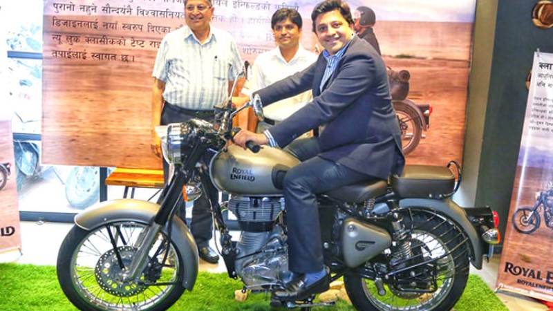 रोयल इन्फिल्ड क्लासिक–३५० गनमेटल ग्रे विशेष मूल्यमा