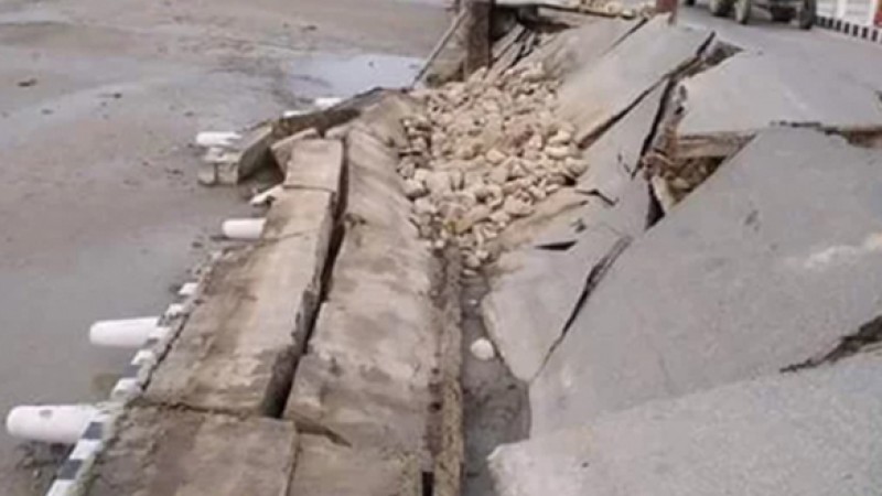 पूर्व-पश्चिम राजमार्ग मर्मत हुँदै