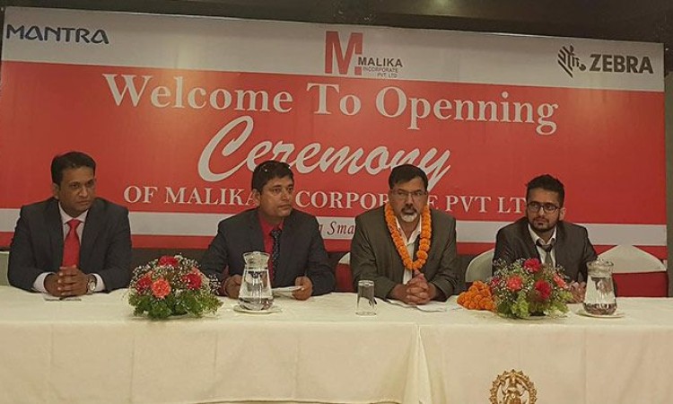 सरकारले स्मार्ट लाइसेन्स छाप्न नसकेको बेला मालिकाले ल्यायो यस्तो प्रिन्टर_img