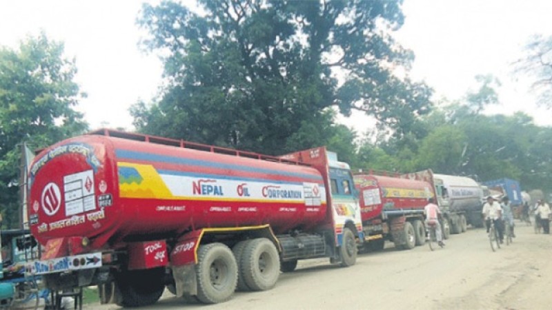 भाडाका सवारी भोलिदेखि खुल्ने, पेट्रोलियम पदार्थको समस्या हट्ने