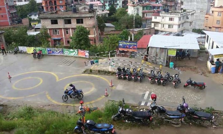 अर्काको नाममा ट्रायल दिने पक्राउ_img