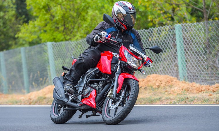 यी तीन कारण नेपालमा चर्चित भयो टीभीएस RTR160 4V_img