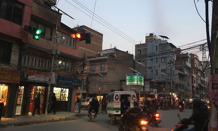 काठमाडौंका ५ स्थानका बल्यो ट्राफिक लाइट, यी ३ स्थानमा बाँकी_img