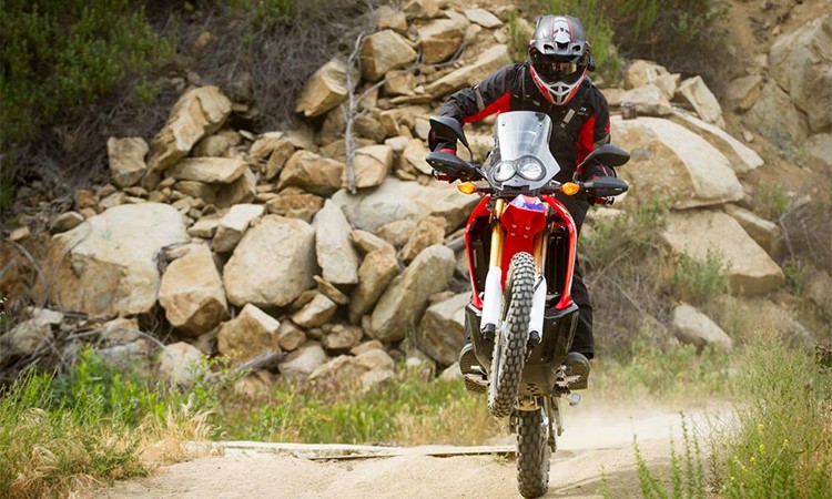 होन्डाको प्रिमियम डर्ट बाइक CRF 250L, यस्तो छ मूल्य र बिशेषता_img