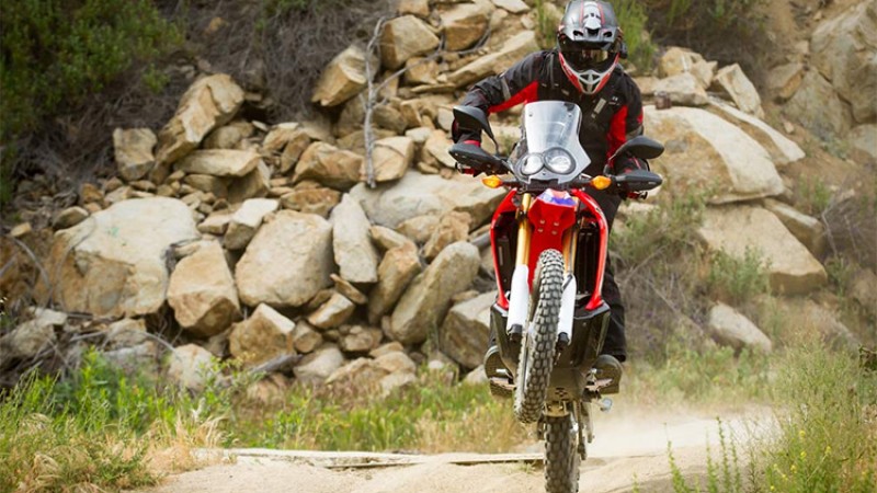 होन्डाको प्रिमियम डर्ट बाइक CRF 250L, यस्तो छ मूल्य र बिशेषता