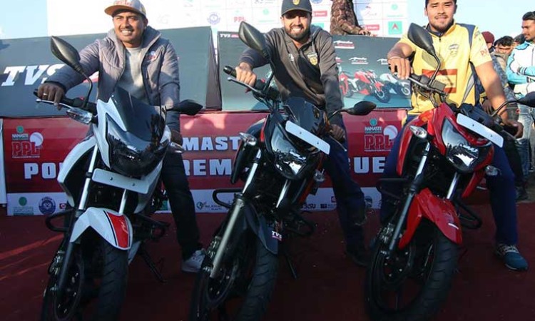 पीपीएलका उत्कृष्ट तिन खेलाडीले पाए टीभीएस अपाचे मोटरसाइकल_img