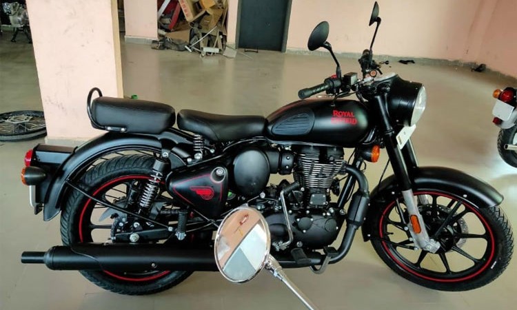 रोयल इन्फिल्डले ‘क्लासिक ३५०’मा अलोय ह्वील_img
