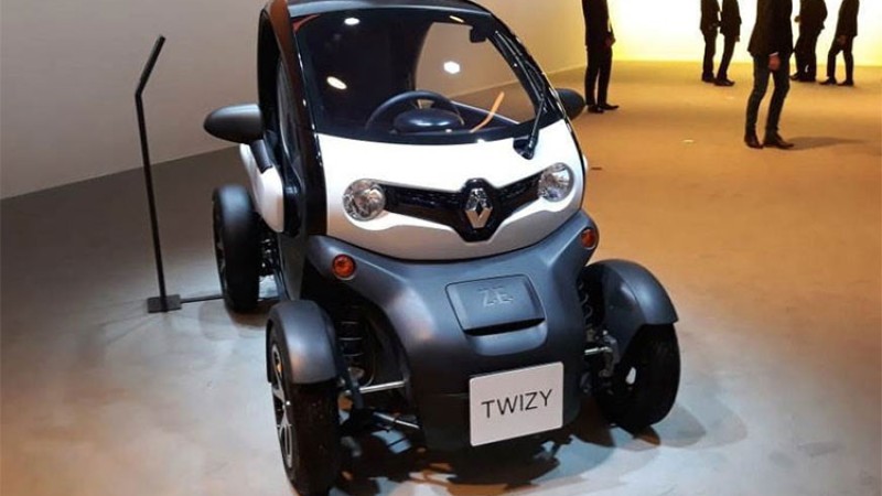 एक जना मात्र चढ्न मिल्ने ‘रेनो ट्वीजी’ (भिडियोसहित)