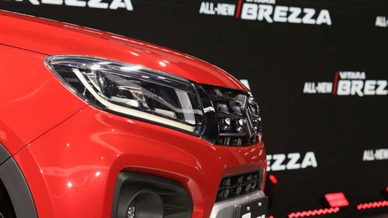 हाइब्रिड पेट्रोल इन्जिनयुक्त मारुती सुजुकी ब्रेजा सार्वजनिक