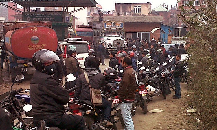 अहिलेका मोटरसाइकल र कारमा चैत १९ पछि आउने इन्धन हाल्दा कस्तो असर पर्ला ?_img