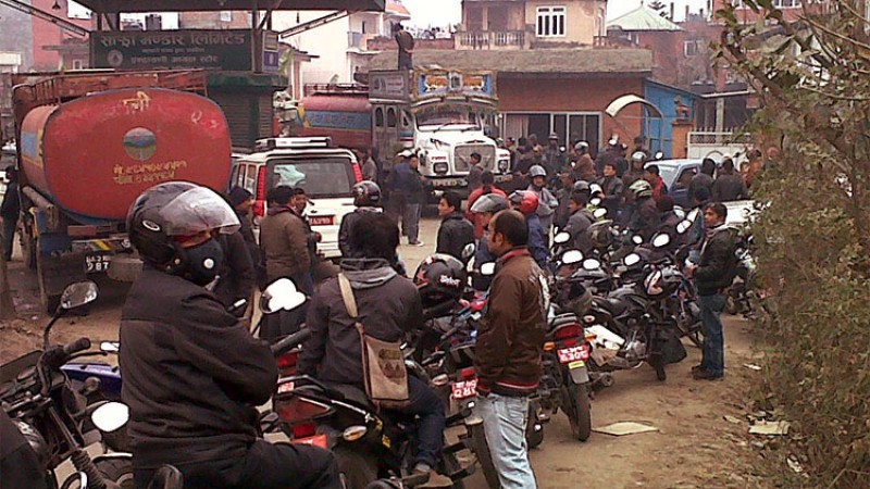 अहिलेका मोटरसाइकल र कारमा चैत १९ पछि आउने इन्धन हाल्दा कस्तो असर पर्ला ?