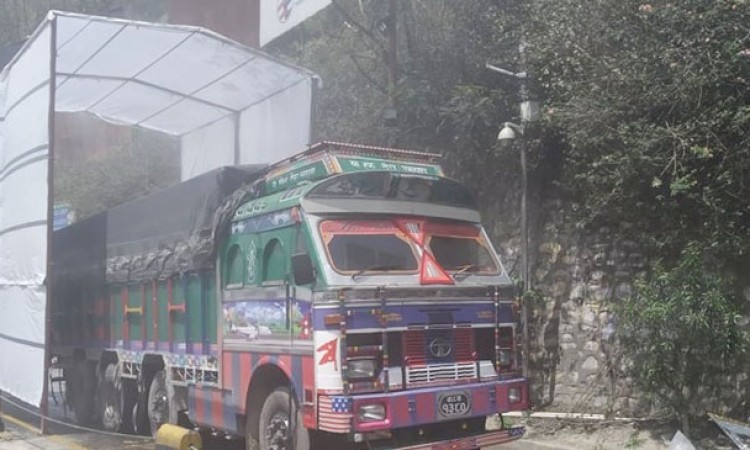 उपत्यका प्रवेश गर्ने यी नाकामा राखिँदै छ डिसइन्फेक्सन टनेल_img