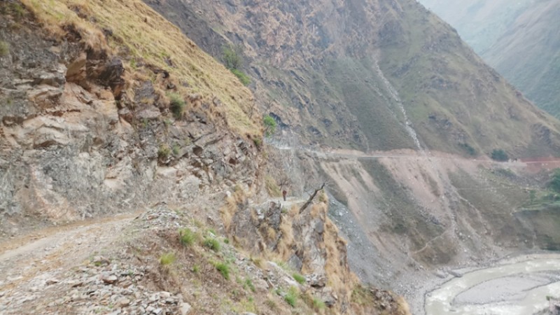 दार्चुला-तिंकर सडकको काम अघि बढ्दै, २ वर्षमा सम्पन्न गर्ने लक्ष्य