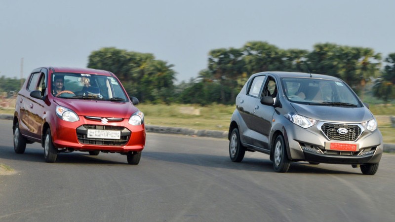 लकडाउन सकिएपछि सस्तोमा नयाँ कार किन्नेलाई दुई अप्सन, अल्टो र रेडी गोमा कुन राम्रो