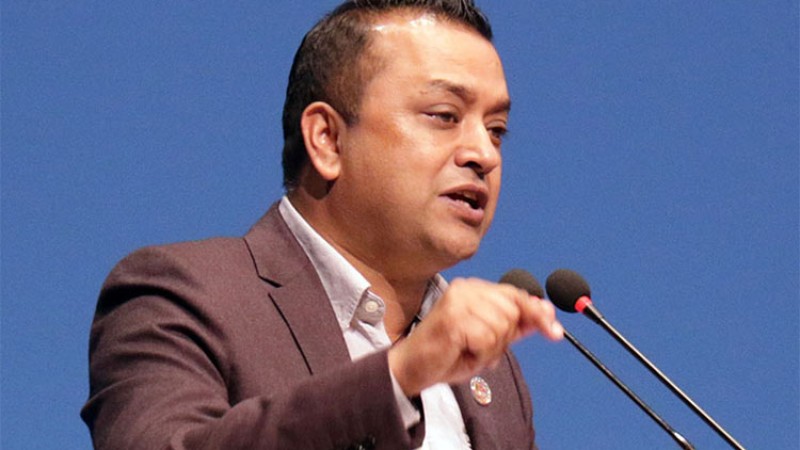 विद्युतीय गाडीभन्दा चक्लेट र फ्रेन्च फ्राइज धेरै अयात हुन्छः गगन थापा