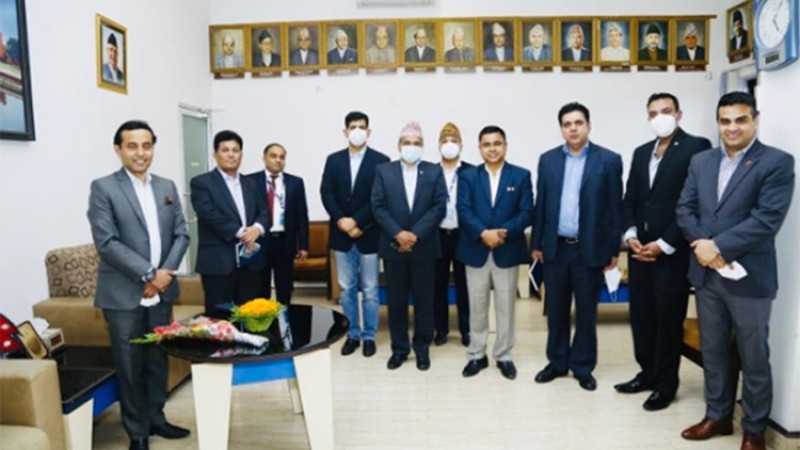 नेपालमा गाडी एसेम्बल गर्नुस् हामी सहयोग गर्छौः गभर्नर अधिकारी