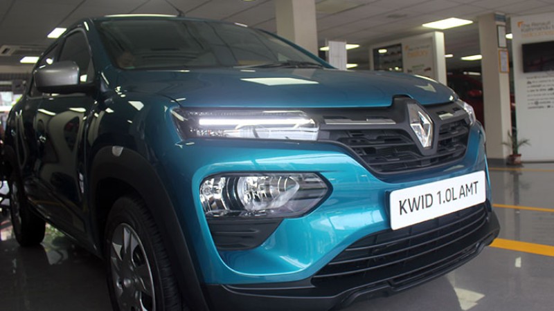 यस्तो देखियो शोरुममा रेनो क्वीड फेसलिफ्ट