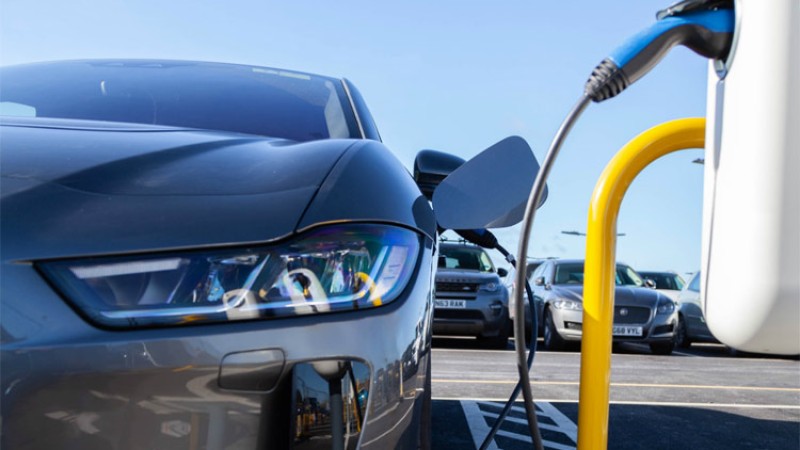 ६ मिनेटमै इलेक्ट्रीक कार चार्ज गर्न सकिने प्रविधिको विकास !