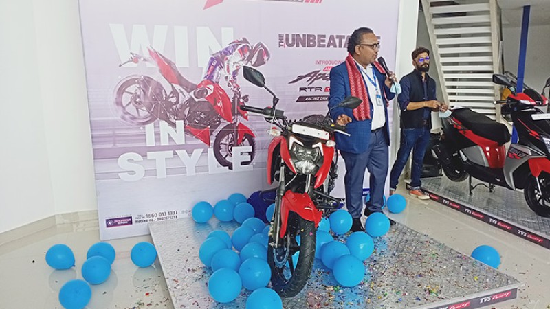 स्मार्ट कनेक्ट र एबीएस फिचर भएका मोटरसाइकल खोज्नेलाई टीभीएसका तीन मोडल (मूल्यसहित)