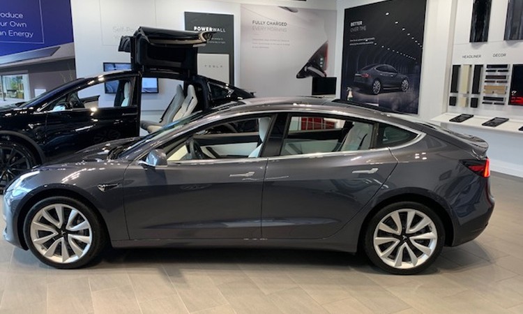 अन्डर विलिङमा गाडी आयात ! एउटै गाडीमा ३८ लाख ३६ हजार राजस्व चोरी_img