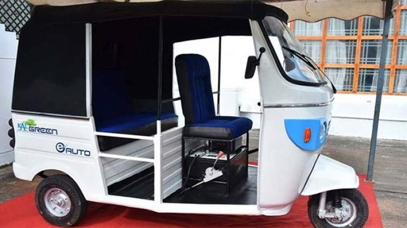 भारतमा उत्पादन भएको ‘निम-जी’ इलेक्ट्रीक रिक्सा नेपालमा