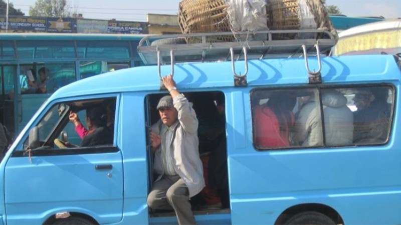 काठमाडौंमा भोलिबाट गुड्ने छैनन् निला माइक्रो