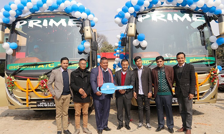 अशोक लेलैण्डले ग्राहकलाई हस्तान्त्रण गर्‍यो २०२१ मोडलका बस_img