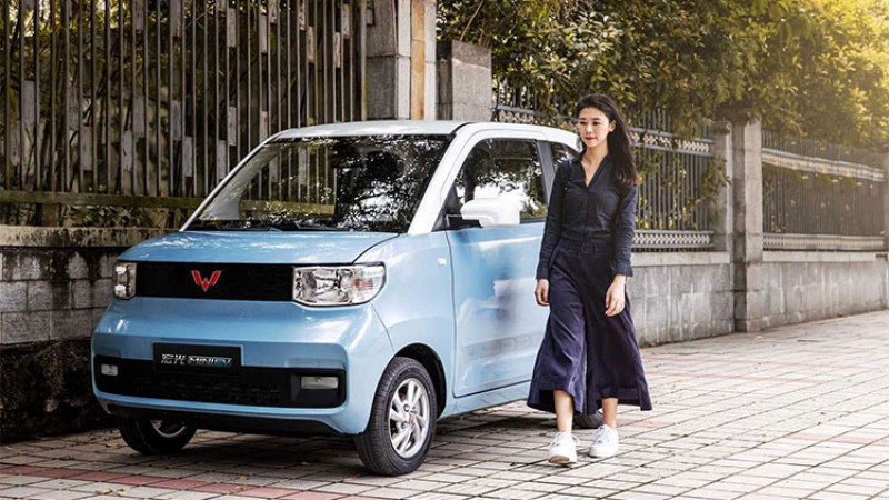 यस्तो छ संसारकै सस्तो मिनी इलेक्ट्रीक कार, विक्रीमा टेस्लालाई उछिन्यो