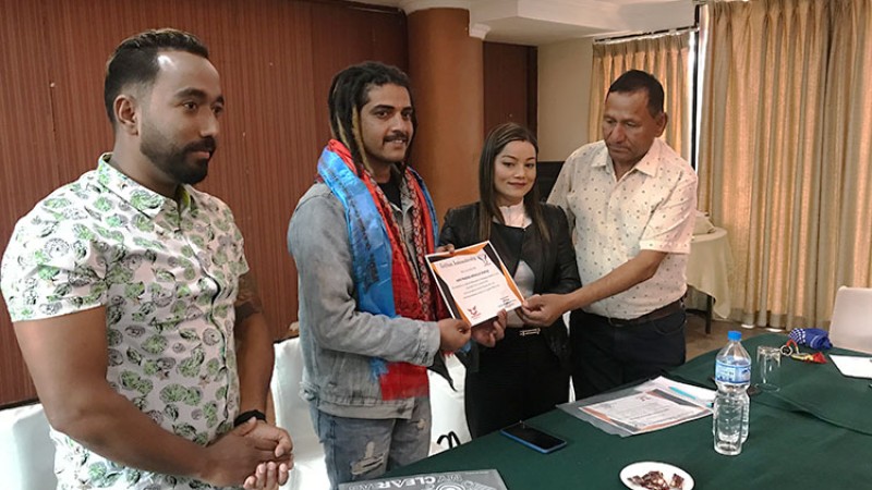 नेपाल भित्रियो नयाँ मोटरसाइकल ब्राण्ड जोङसेन, ब्राण्ड एम्बेसडरमा ‘कक्रोज’