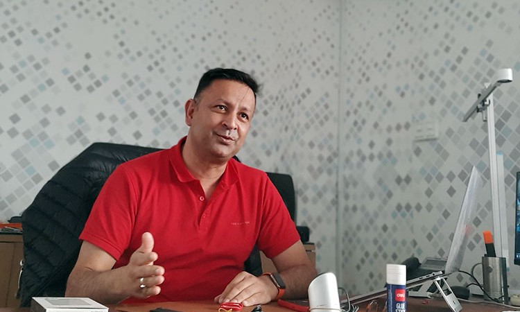 सेग्वे (segway) ब्राण्डका इलेक्ट्रीक सवारी साधन चाँडै विक्री सुरू गर्दैछाैं : लाेकेश ओली_img