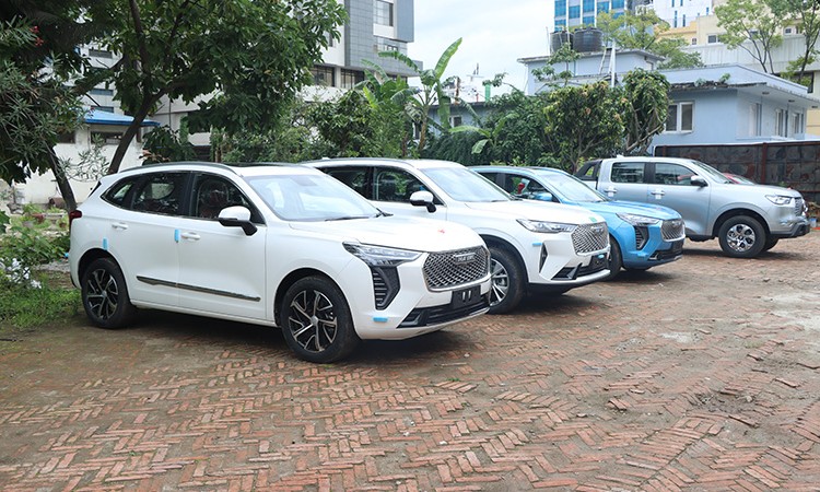 काठमाडौं आइपुग्यो हावल ब्राण्डका एसयूभी र ग्रेटवालको पीकअप (फाेटाेसहित)_img