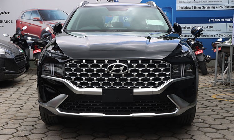 हुन्डाई ‘शान्ता-फे’को २०२१ मोडल नेपाल आयो, पेट्रोल इन्जिन मुख्य आकर्षण (मूल्यसहित)_img