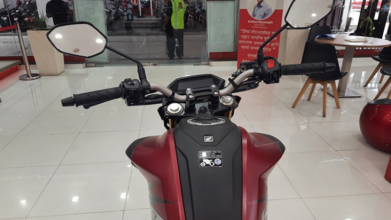 होन्डाले मोटरसाइकलमा घटायो ३४ हजार मूल्य