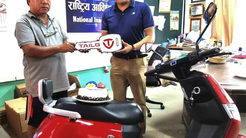 आविष्कार केन्द्रलाई टेलजीको स्कुटर, ग्राहकलाई नगद छुट