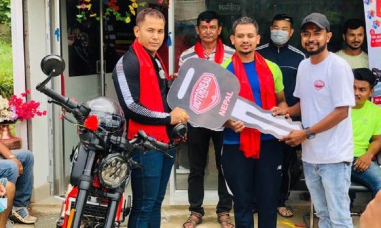धादिङ र मन्थलीमा खुल्यो मोटरहेड मोटरसाइकलको सोरुम_img