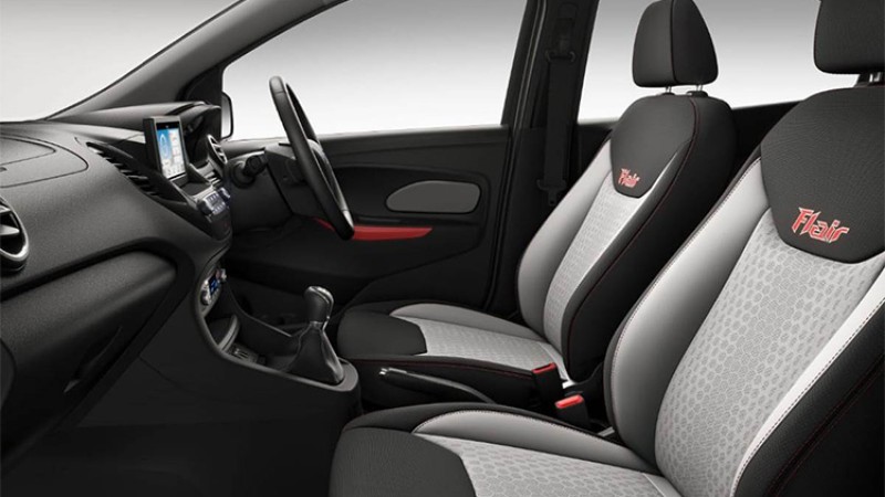 ७ लाख डाउन पेमेन्टमा क्रसओभर कार