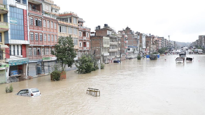 कार र मोटरसाइकल डुब्यो ? यसरी बाहिर निकाल्दा नोक्सानी कम हुन्छ