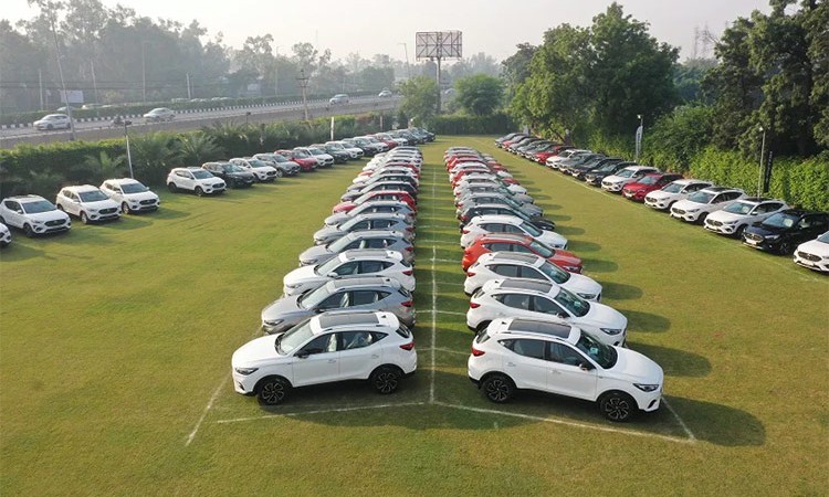 एकै पटक ५ सय यूनिट एमजी एस्टर ग्राहकलाई हस्तान्तरण_img
