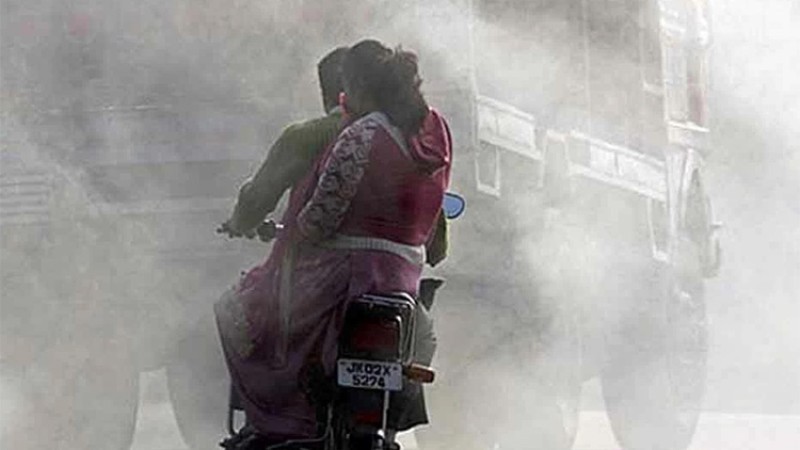 दिल्लीमा पेट्रोल र डिजेलबाट चल्ने गाडी प्रतिबन्ध