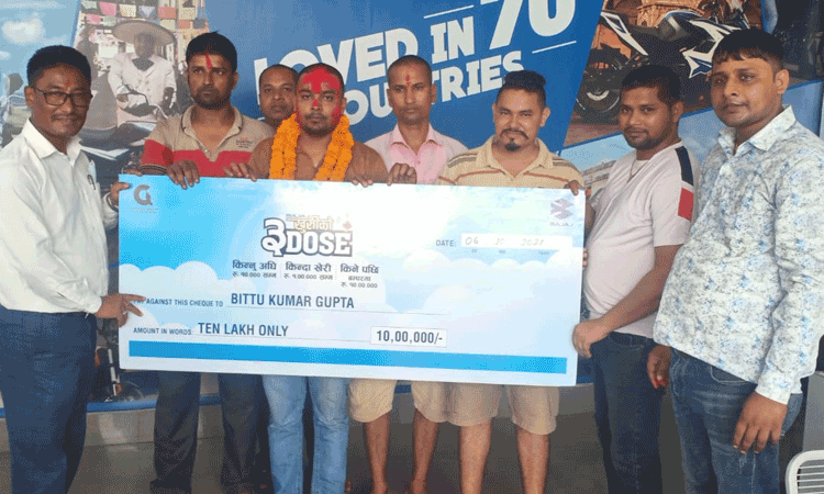गुप्ताले जिते बजाजको १० लाख_img