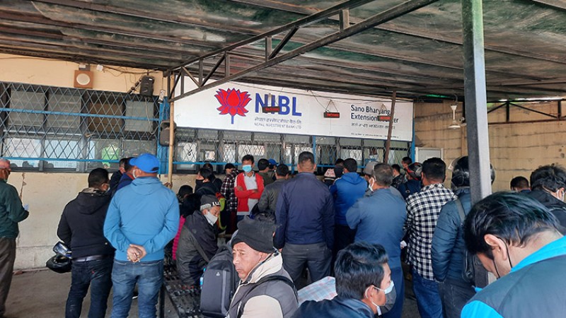 मोटरसाइकल र कारको वार्षिक कर ५ वर्षको लागि अग्रिम तिर्न मिल्ने, यस्ता छन् फाइदा