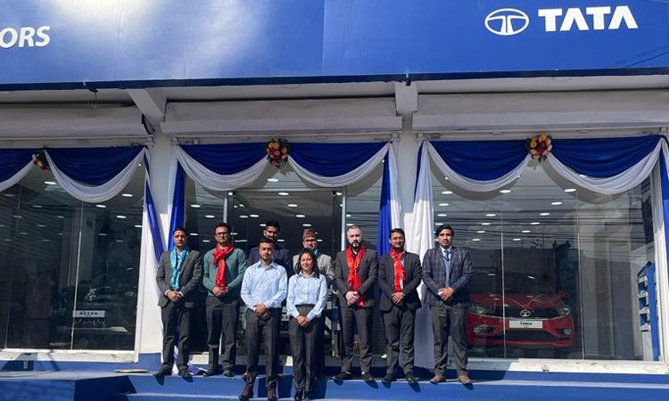 बनेपामा खुल्याे टाटा मोटर्सकाे नयाँ शोरूम_img