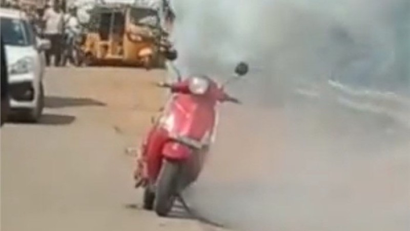 नेपालमा पनि पाइने ‘प्योर इभी’को स्कुटरमा आगलागी