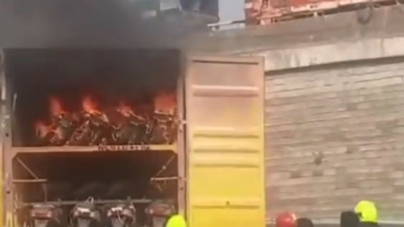 इलेक्ट्रीक स्कुटरमा आगलागी भएमा उत्पादक कम्पनीले जरिवाना तिर्नुपर्ने