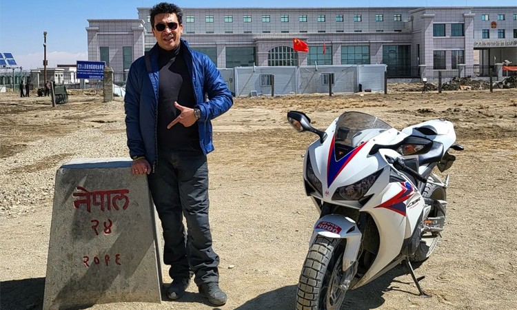सुपर स्पोर्टस् मोटरसाइकलमा सौरभ ज्योतिले बनाए रेकर्ड_img