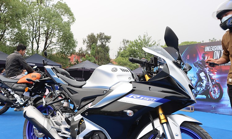 यामाहा R15M नेपालमा, यस्ता छन् प्रिमियम फिचर_img