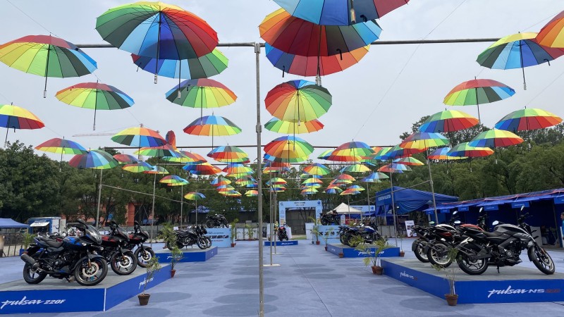 बजाजको नयाँ वर्ष अफर: १० हजार नगद छुट, साथै १ किलो चाँदी जित्ने अवसर