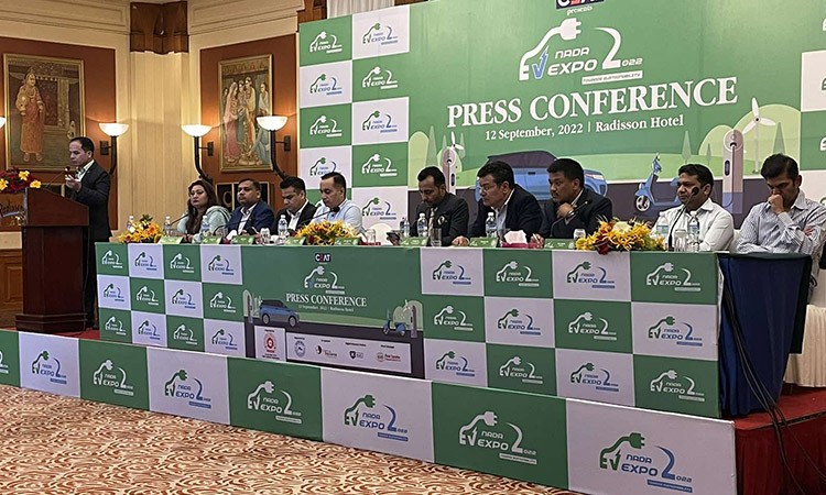ईभी एक्स्पो प्रति वातावरण मन्त्रीको बेवास्ता, ५ दिन भित्रै टिकट काट्नेलाई ५० रुपैयाँ छुट_img