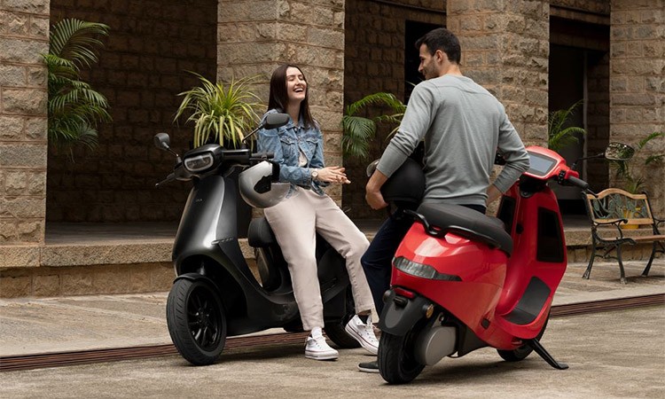 भृकुटीमण्डपमा ओलाका दुई स्कुटर भोलि सार्वजनिक हुने, यस्तो छ सम्भावित मूल्य_img