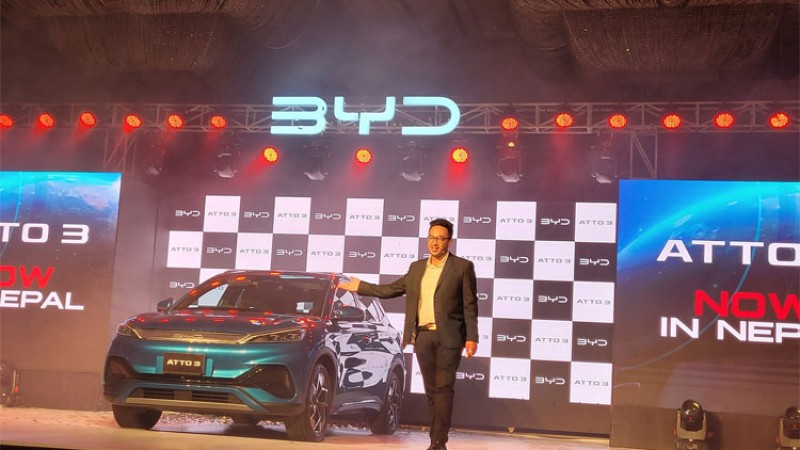 १८ लाख डाउन पेमेन्टमा एटो थ्री, यस्तो छ मासिक किस्ता